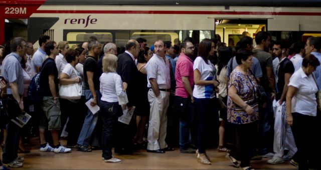 Κινητοποιήσεων συνέχεια στην Ισπανία, απεργούν οι εργαζόμενοι σε μετρό και τρένα